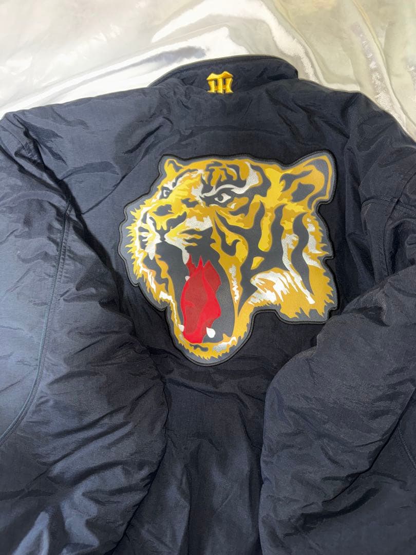 阪神タイガース　グランドコート