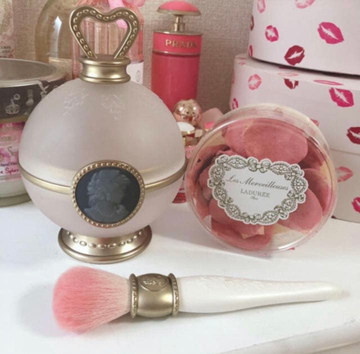 ラデュレ橤チーク♡チークブラシ♡チークポット