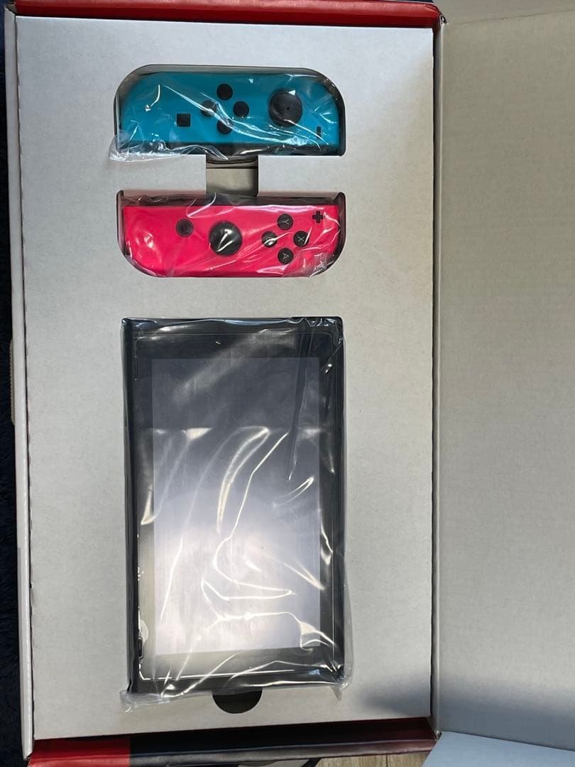 Nintendo Switch 本体＋左右ジョイコン＋本体ケースセット