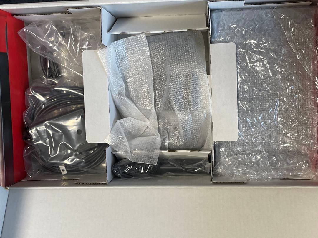 Nintendo Switch 本体＋左右ジョイコン＋本体ケースセット