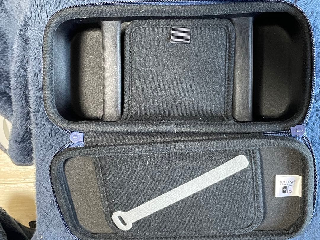 Nintendo Switch 本体＋左右ジョイコン＋本体ケースセット