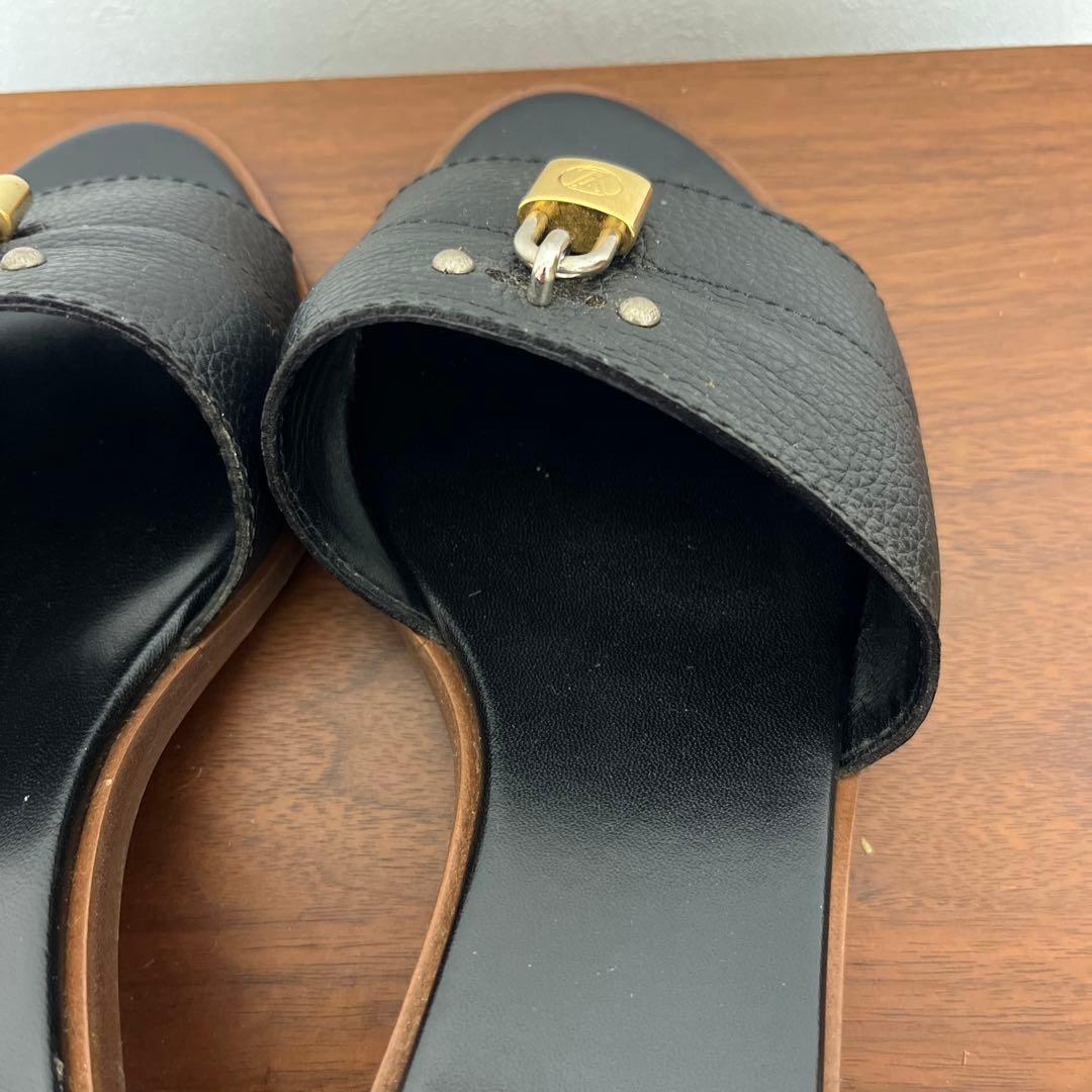ルイヴィトン　黒　ミュール