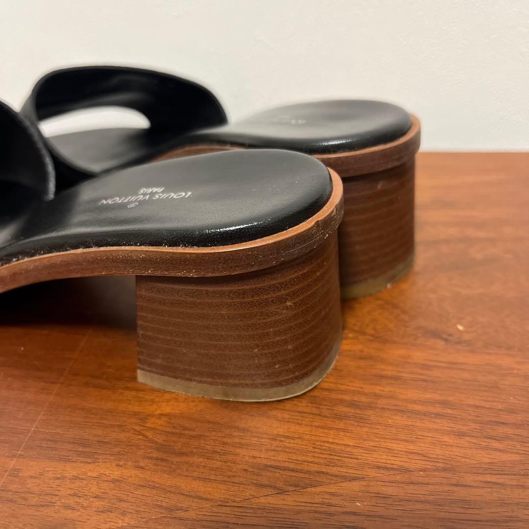 ルイヴィトン　黒　ミュール