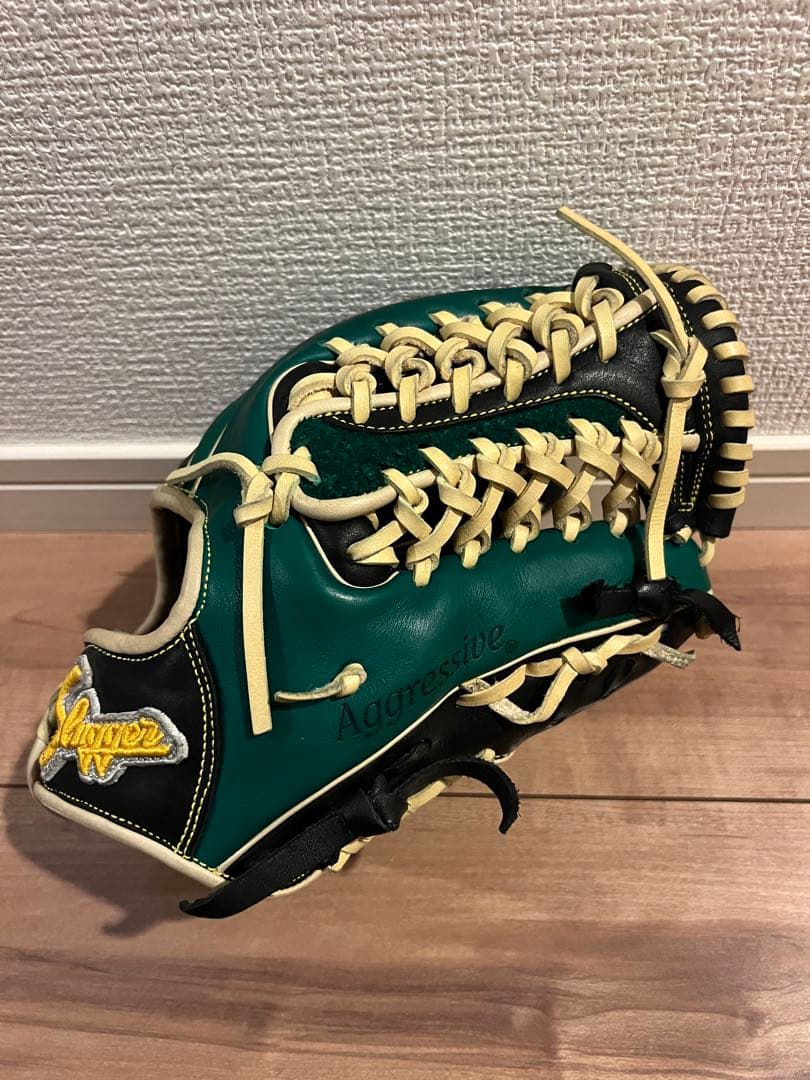 Slugger Aggressive 野球グローブ