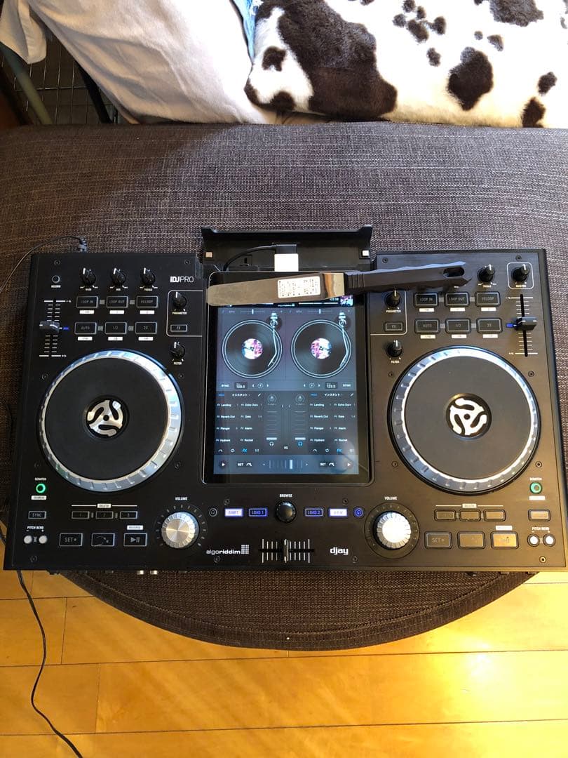 Numark iDJPro iPadAir ケース マイク セット出品　お得