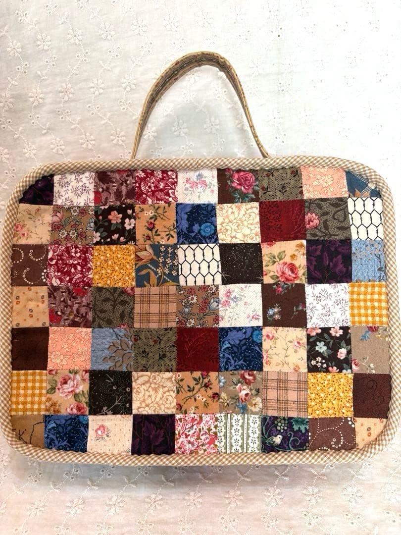 ♡ハンドメイド♡1点限り‼️ スーちゃんカントリーパッチワークBIGバニティポーチ