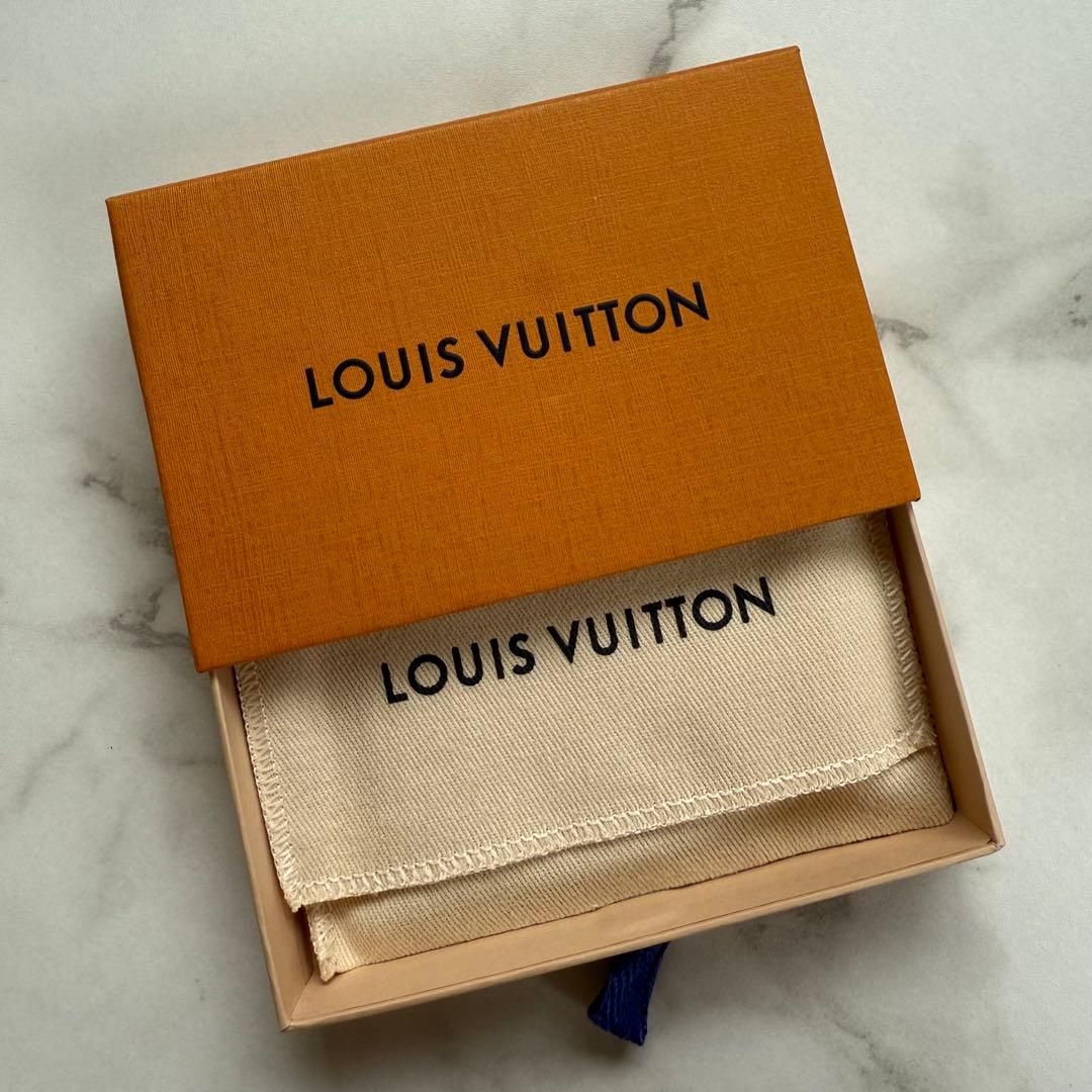 【値下げ中】Louis Vuitton モノグラム　ポルトカルトマグネット