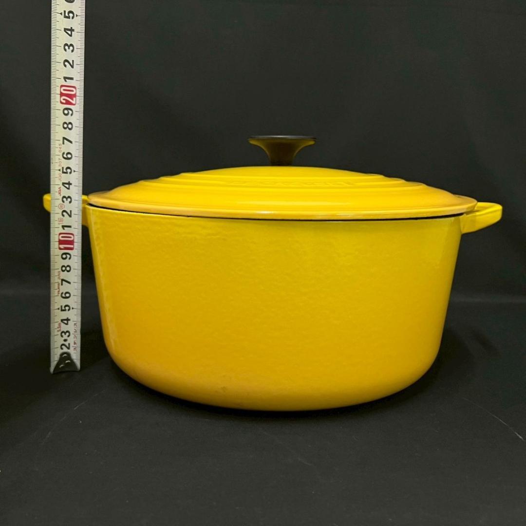 28cm 箱付き ル・クルーゼ ココット ロンド 両手鍋 イエロー