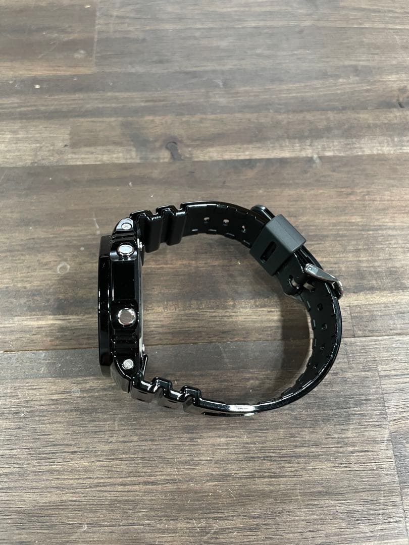 美品 カシオ G-SHOCK GA-2100-GB C007145