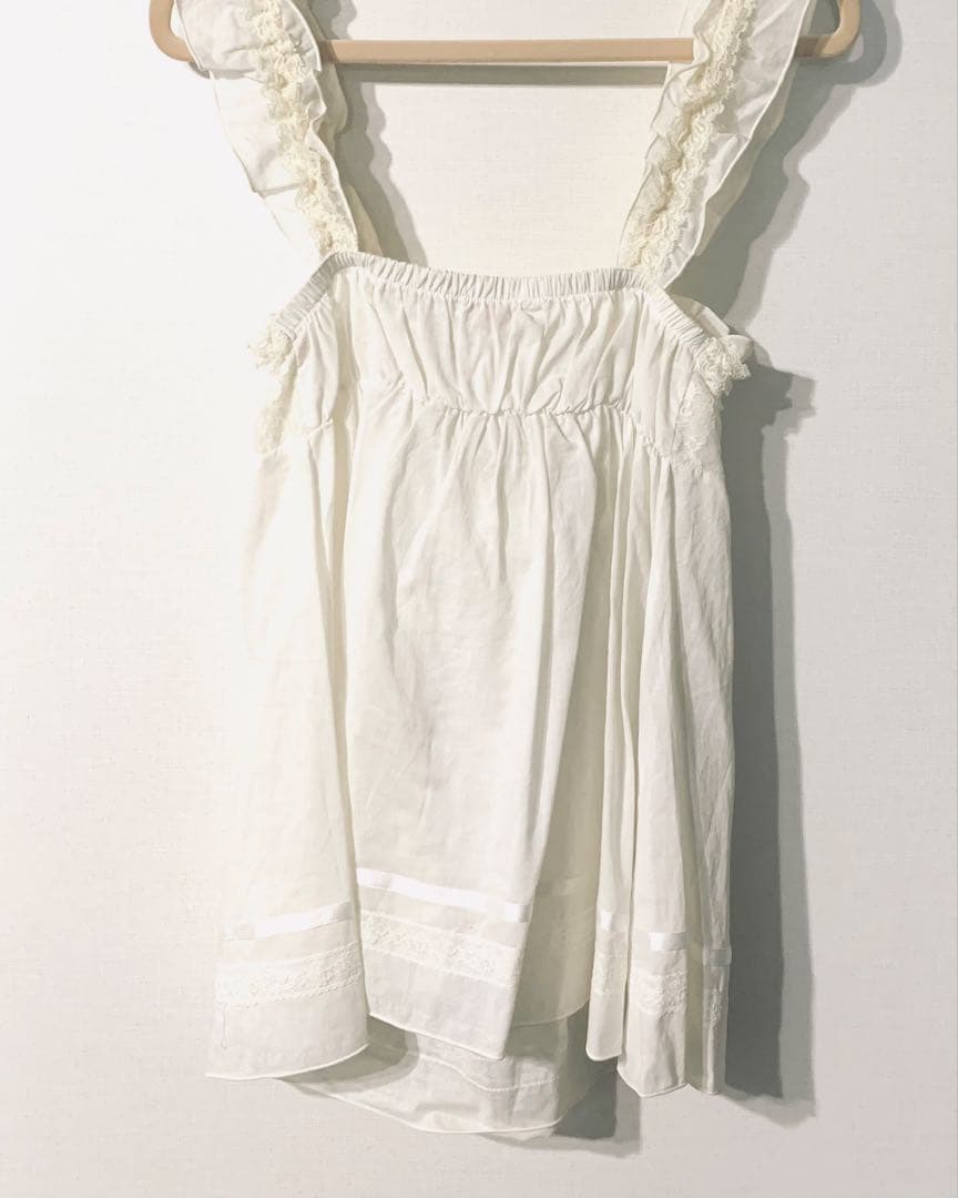 【新品・未使用】 LIZ LISA リズリサ キャミソール 白 フリル レース