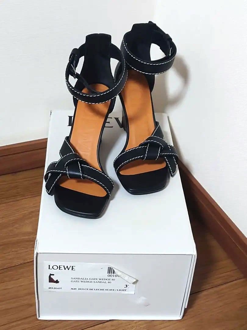 新品　ロエベ　最終値下げ　LOEWE　アナグラム　 ゲートサンダル　37サイズ