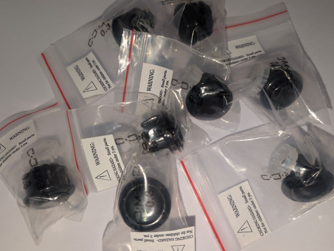 combo button Ultra　24mm 黒 8個