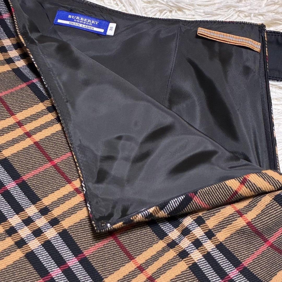 バーバリーブルーレーベル ノバチェック ベルト付 ミニスカート フレア 38