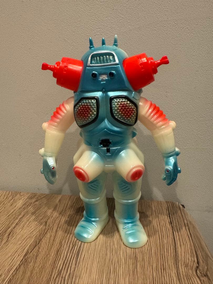 ブルマァク ブルマァクの怪獣シリーズ キングジョー 蓄光ブルー BM665