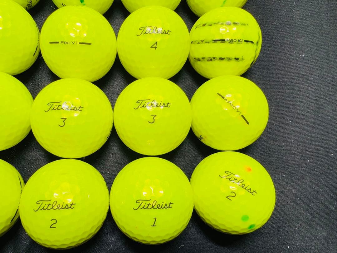 最新 タイトリストPRO V1 2025年モデル 30個　　イエロー