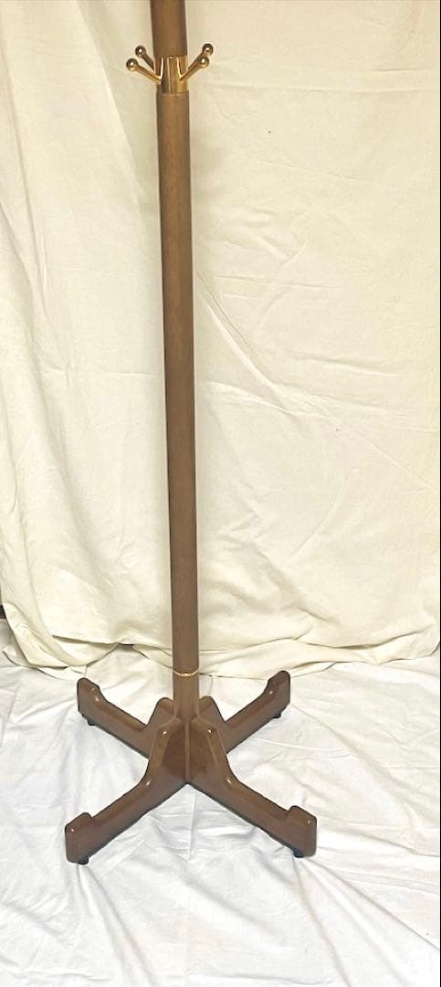 ★ karimoku カリモク　ポールスタンド コートハンガー　木製　ゴールド