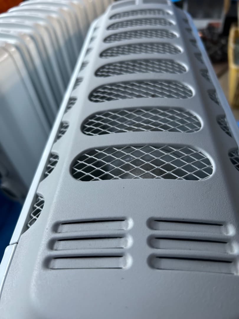 【動作良好・美品】デロンギオイルヒーター　ベルカルド　RHJ75V0915-GY