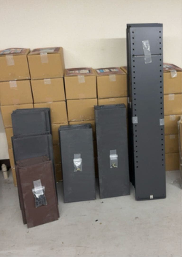 突っ張りスチール棚　本