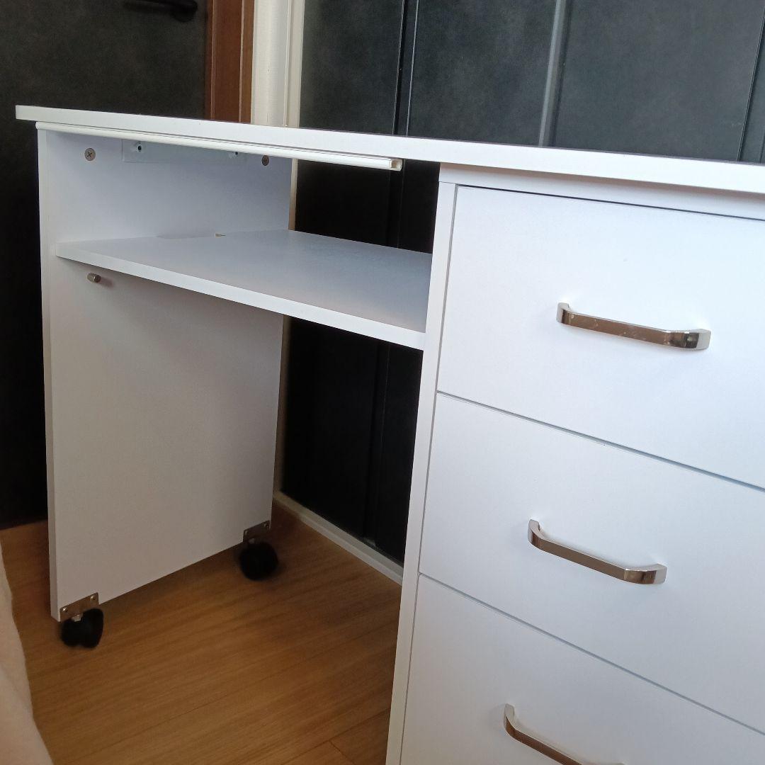 ネイルテーブル