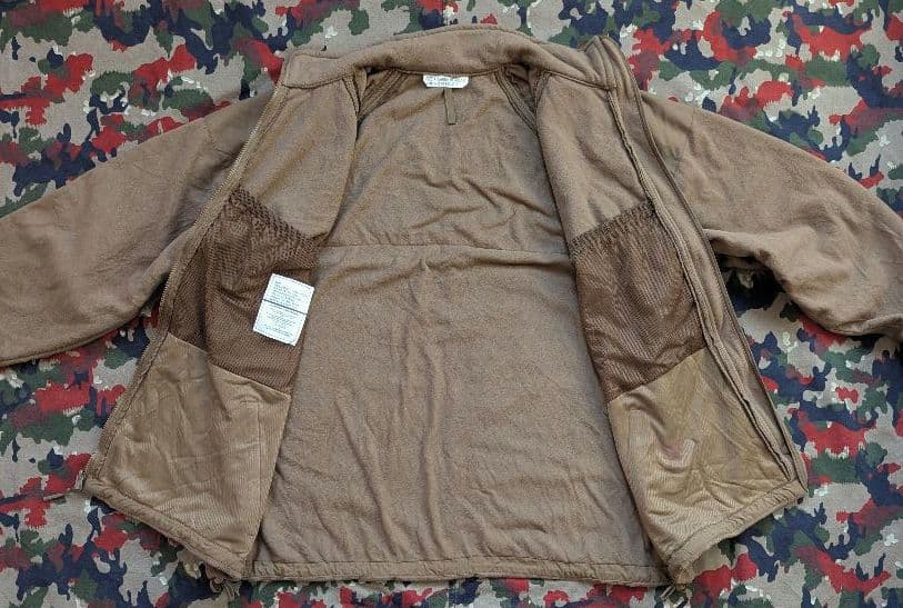 s*可様 [アメリカ軍] US NAVY フリース ライナーパーカー コヨーテ