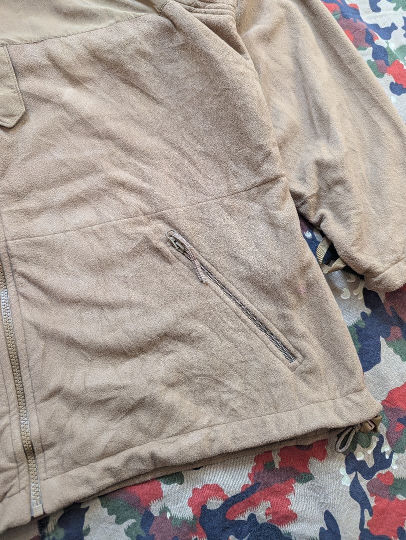 s*可様 [アメリカ軍] US NAVY フリース ライナーパーカー コヨーテ
