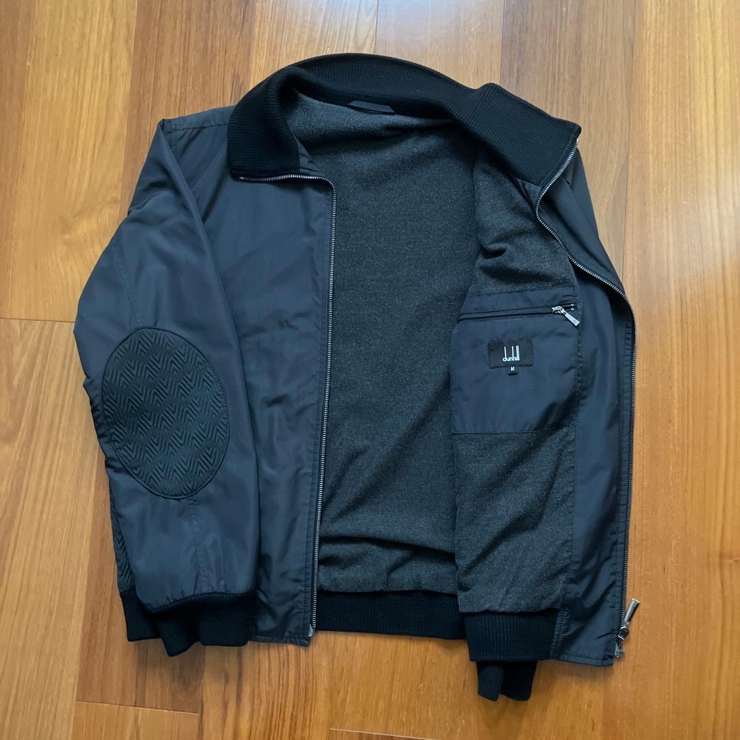 ダンヒルのブルゾンです。冬から春先にぴったりです。やや大きめのMサイズです。