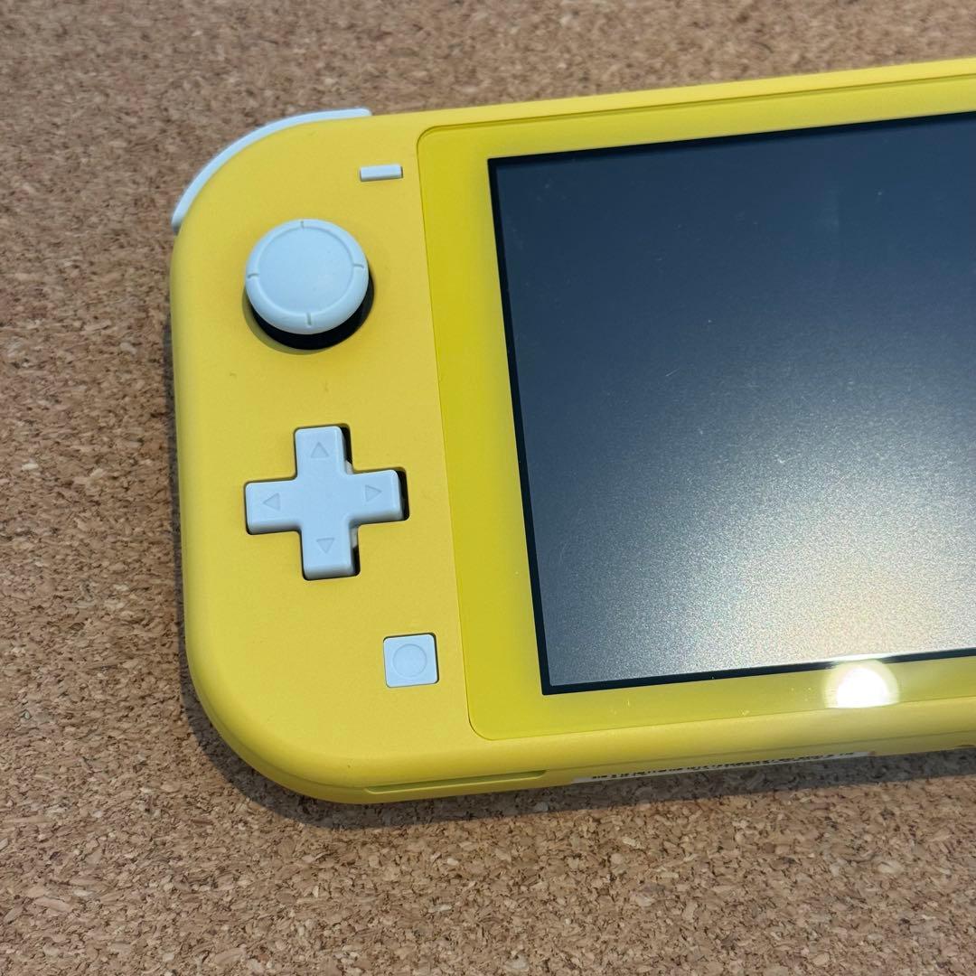 【美品】Nintendo Switch Lite イエロー (充電器付き)