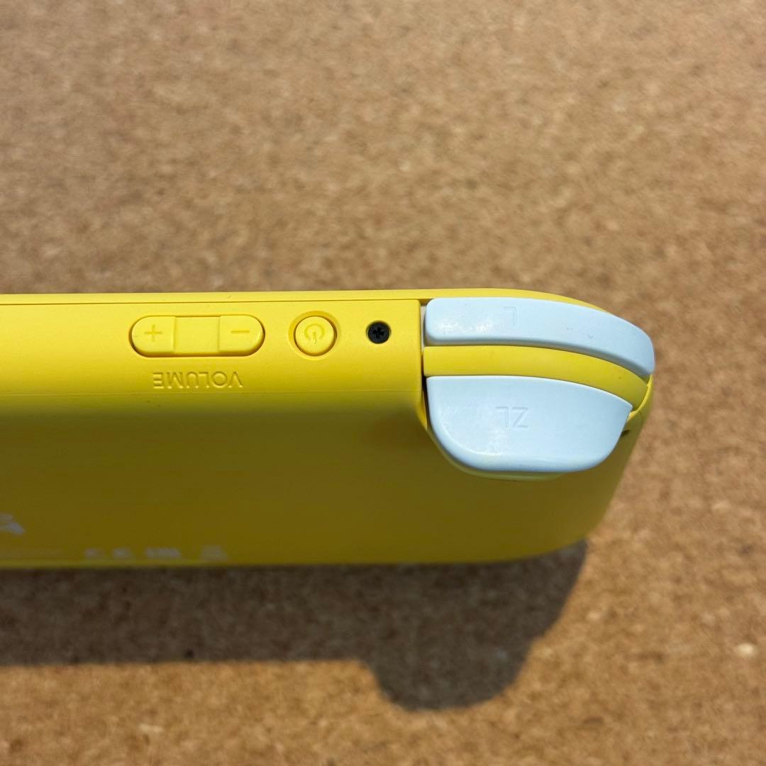 【美品】Nintendo Switch Lite イエロー (充電器付き)