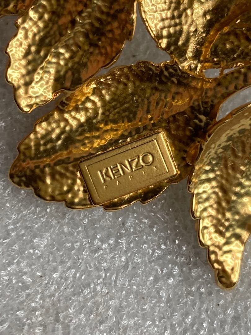 Z）KENZO 花束 大きい ブローチ ケンゾー アクセサリー フラワー
