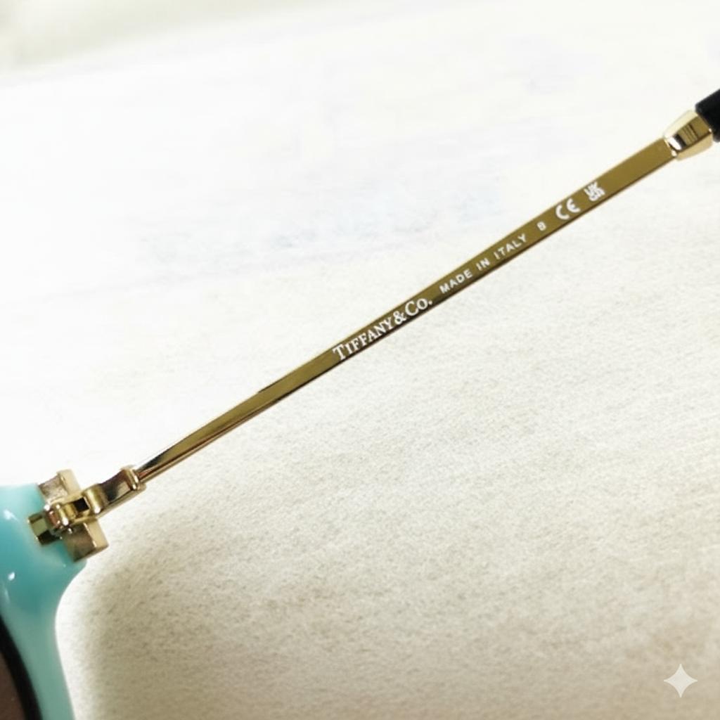 新品ティファニーTiffanyサングラスＴワイヤー眼鏡ティファニーブルーめがね鼈