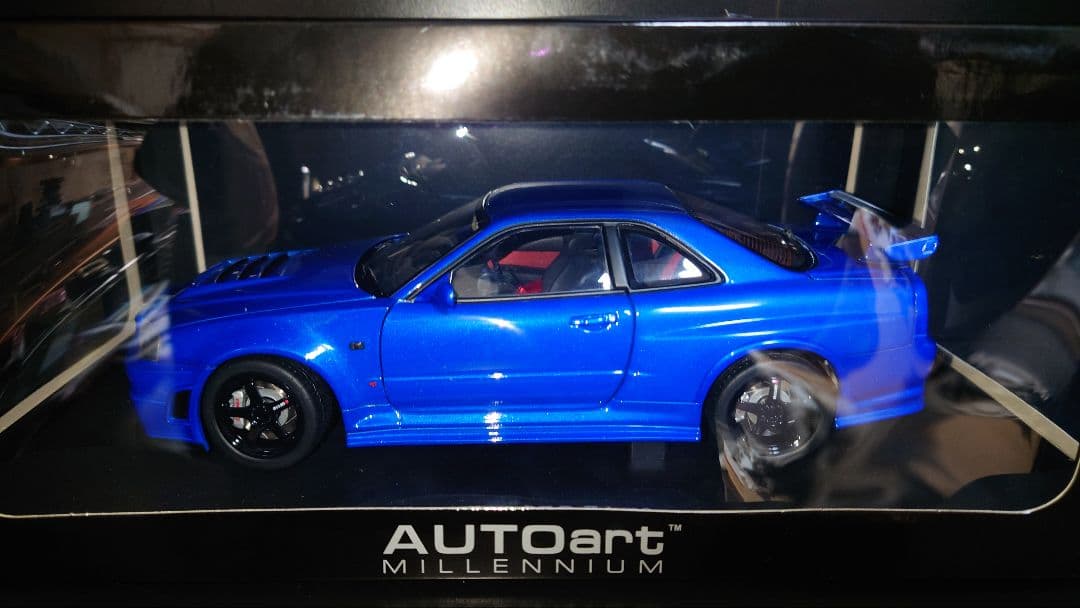 ミニカー 1/18 autoart NISSAN SKYLINE r34 GT-R