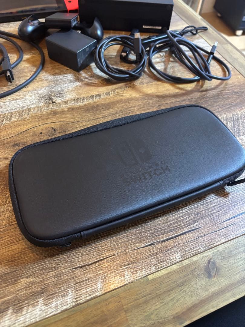 Nintendo Switch 本体 ネオンレッド/ネオンブルー　箱付き