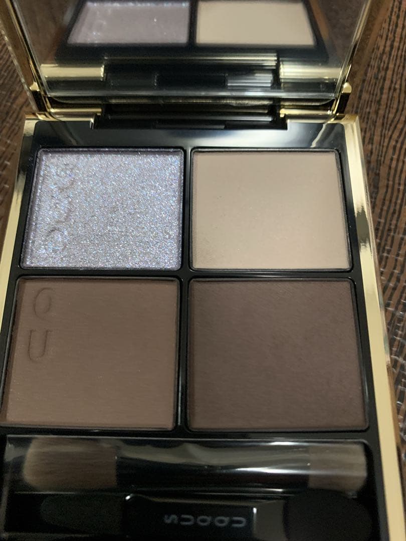 SUQQUアイシャドウS03 霜来 シグニチャーカラーアイズ S03