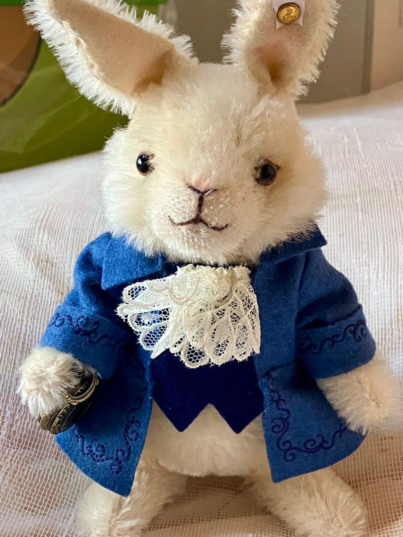 シュタイフ　steiff　ウサギのヴィンセント　白うさぎ　不思議の国のアリス