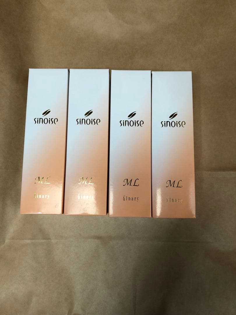 シナリー　化粧水　４本