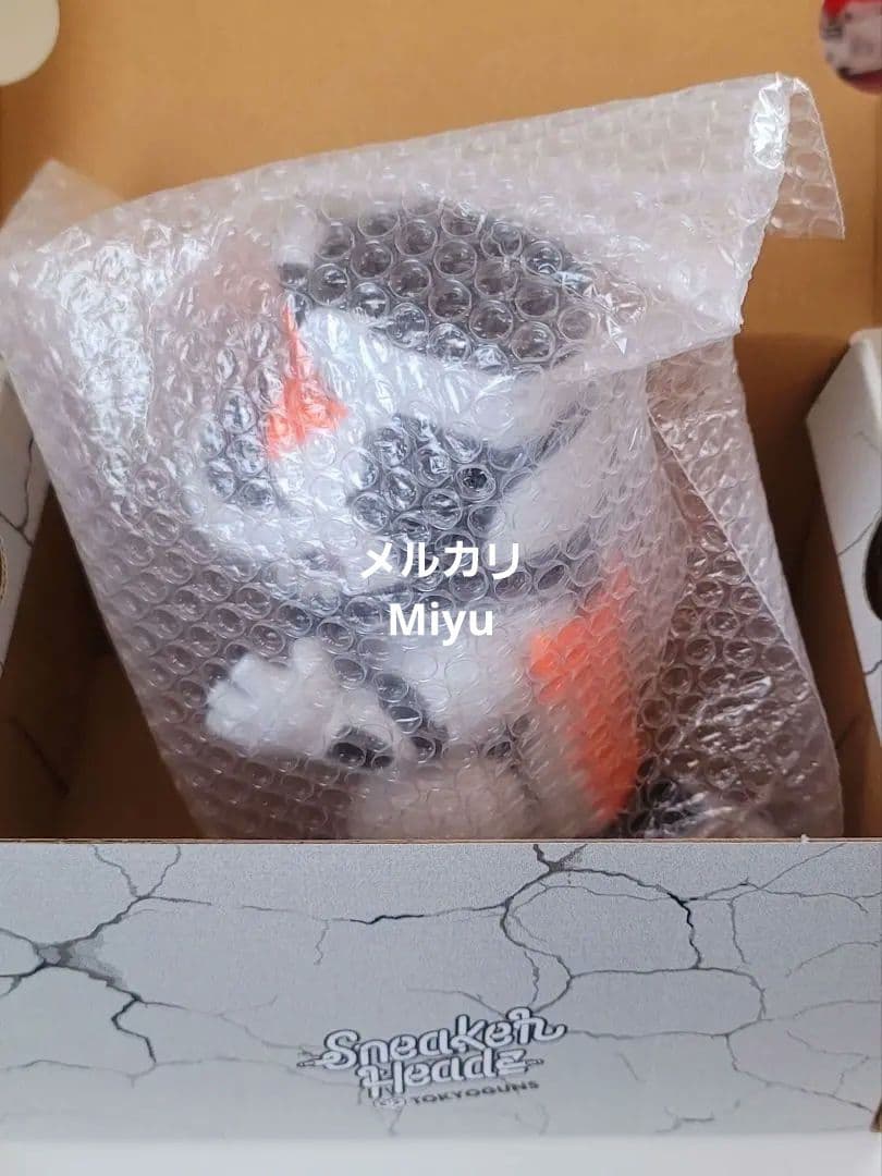 即日　限定 怪獣スニーカーヘッド フィギュア