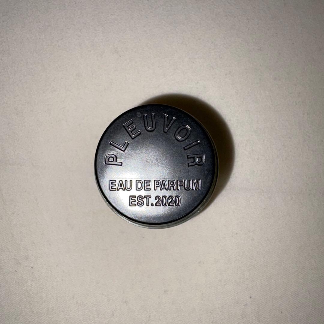 PLEUVOIR HINOKI LEATHER 香水