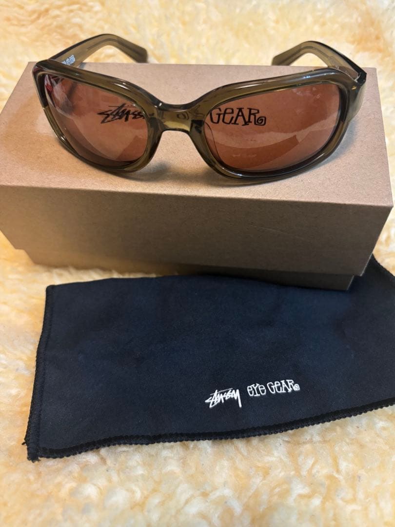 Stussy サングラス　2025