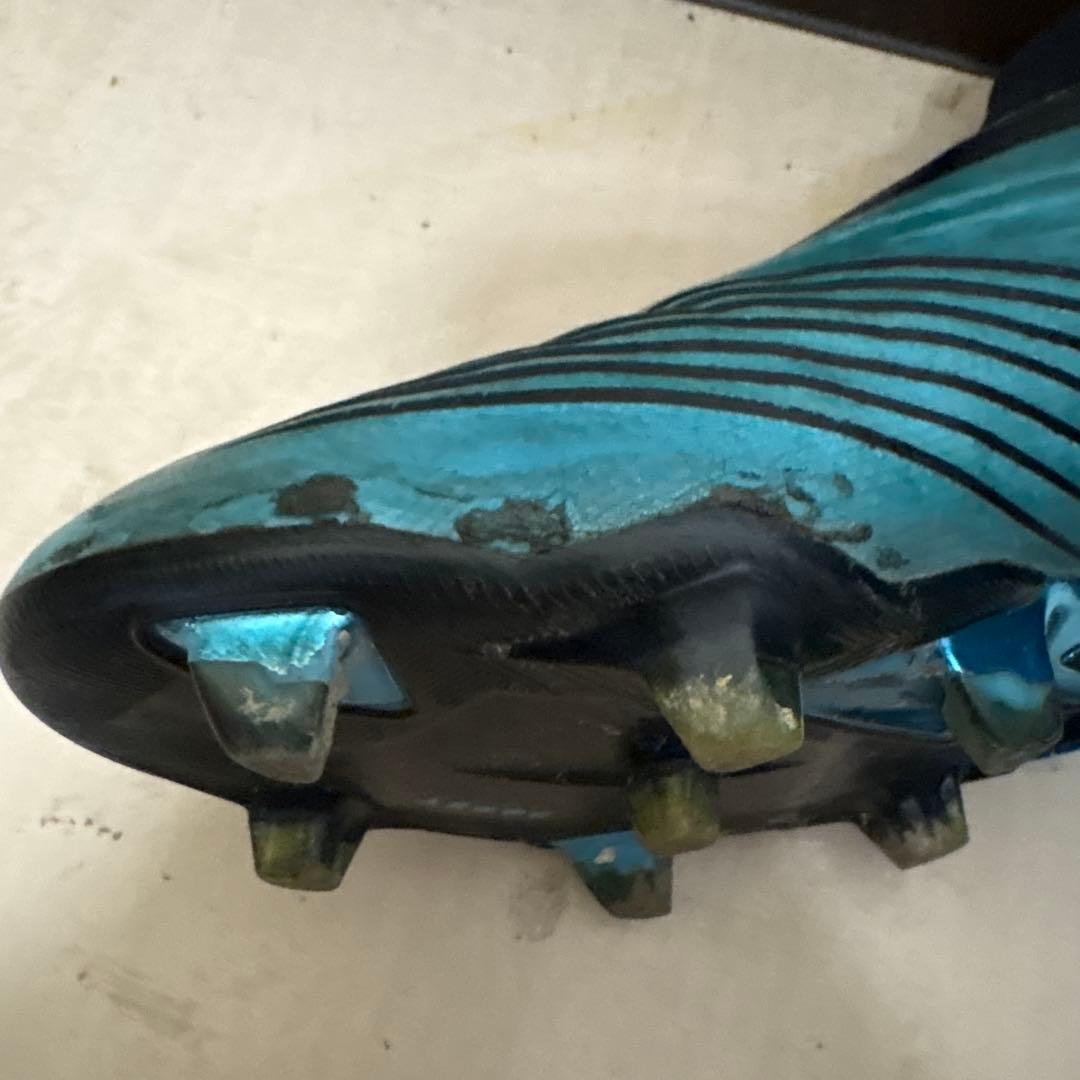 adidas プレデター19＋FG.AG紐なしサッカーシューズ スパイク