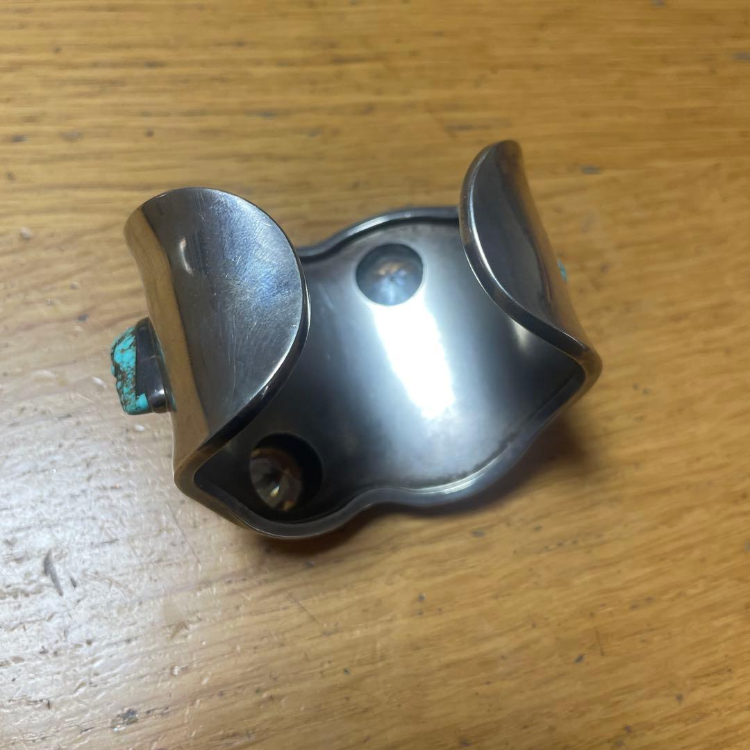 ターコイズクリスタル付きシルバーバングル