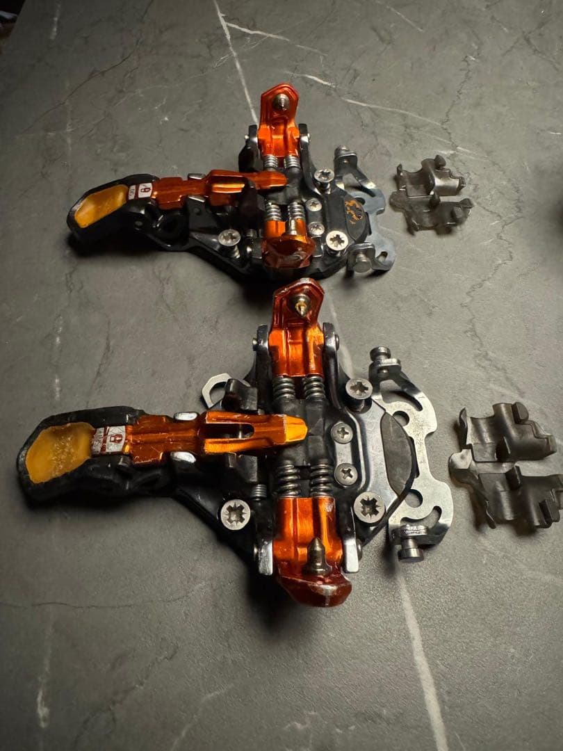 G3 ビンディング オレンジ/黒 クリンチ付き