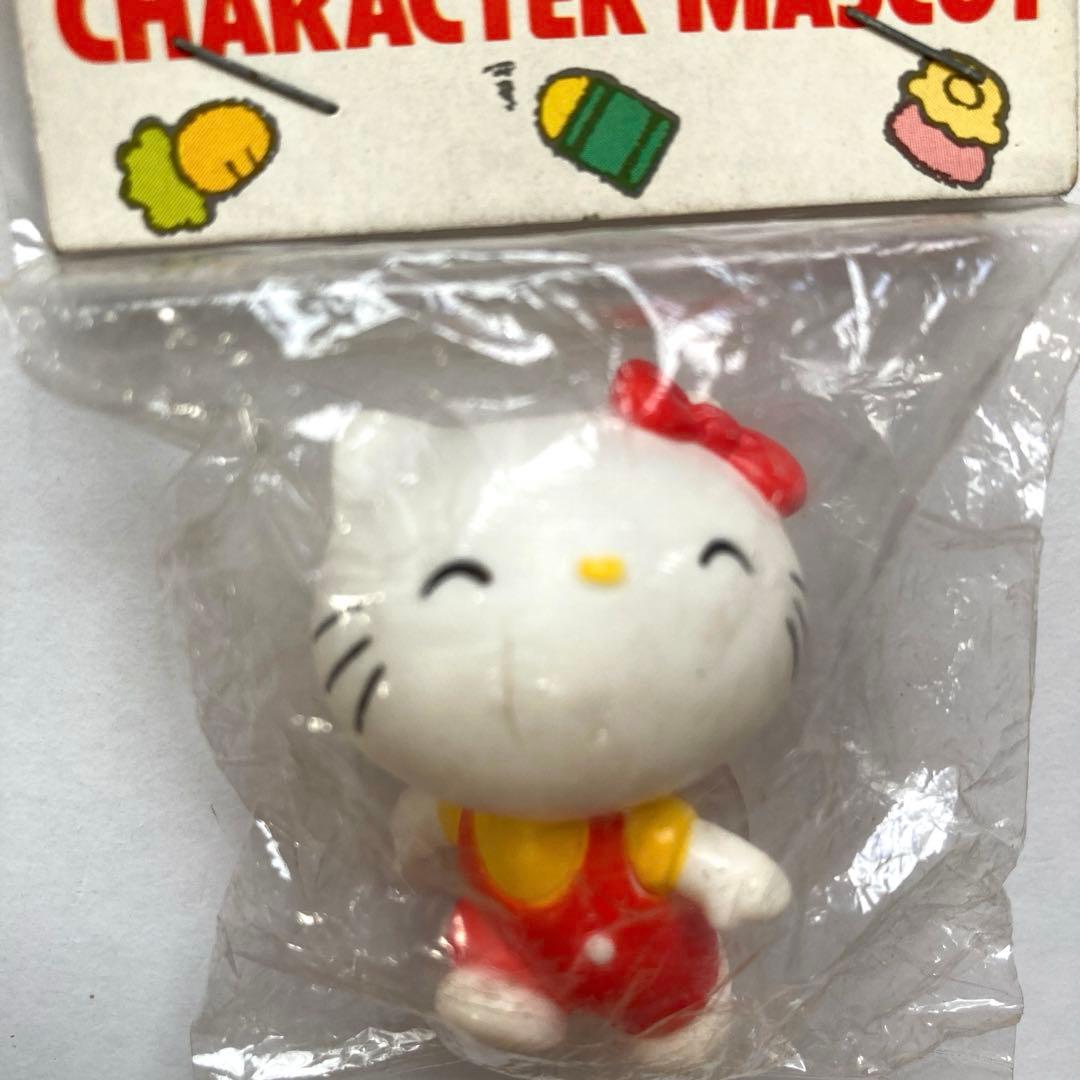 サンリオ　ハローキティ　吸盤付きマスコット　レトロ