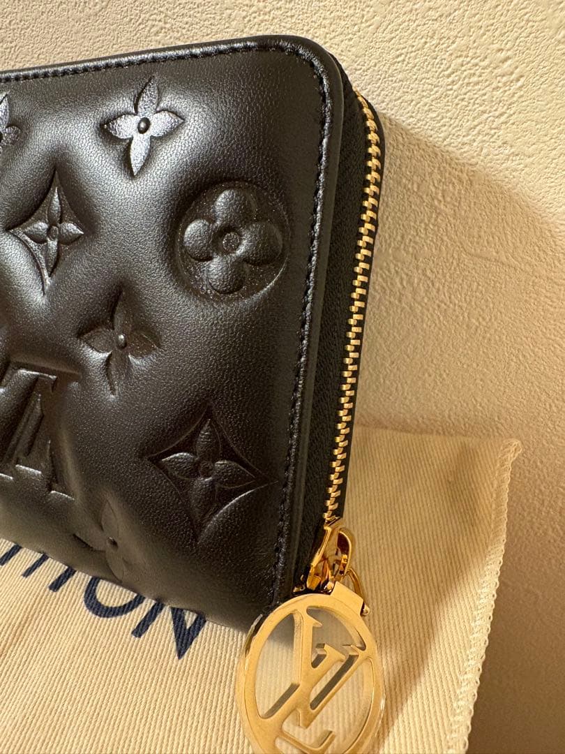 ルイヴィトン　クッサン　ジッピーウォレト