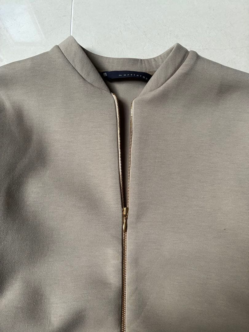 新品未使用　マルティニーク　ダンボールジップブルゾン