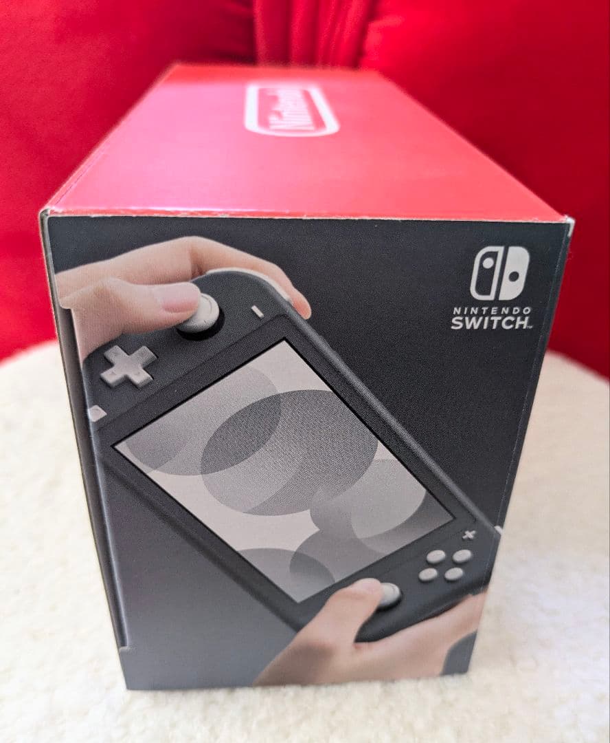 新品　Nintendo Switch Lite　任天堂　スイッチライト　グレー