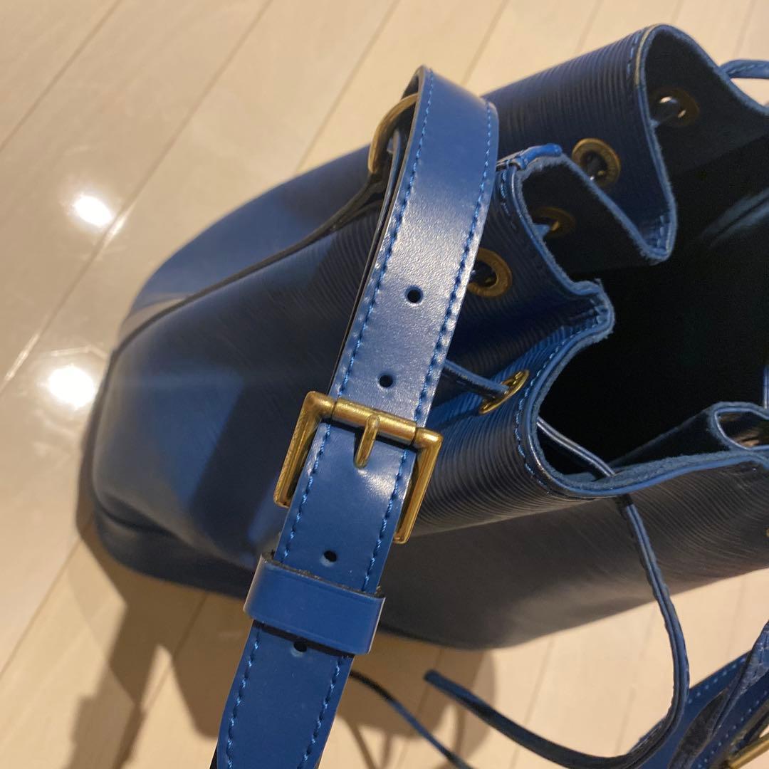 ルイヴィトンバック　エピ　ブルー