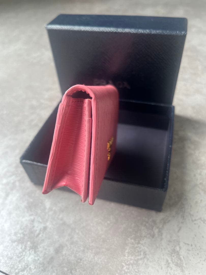 【美品】PRADA/プラダ/名刺入れ/ピンク/レディース/サフィアーノ