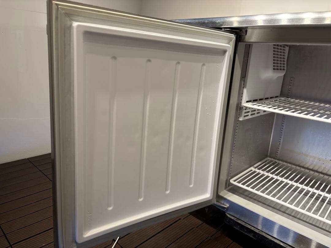 とっちい美品ダイワ大和業務用テーブル形冷凍冷蔵庫コールドテーブル最新モデル