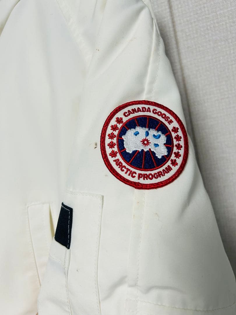   フード付きダウンジャケット S