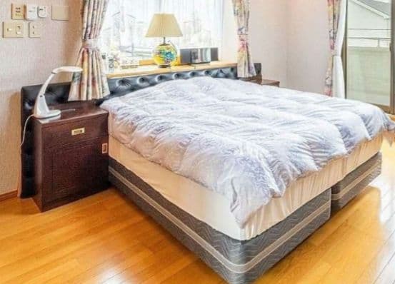 ベット シモンズ マットレス クイーンサイズ ビューティレスト リュクス